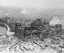 Сообщение о берлин взят. Штурм Берлина.Как Гитлер помогал нам брать Берлин. Последний день рождения