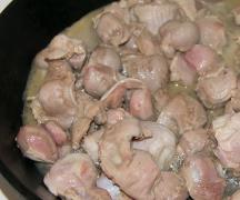 Как приготовить куриные желудки